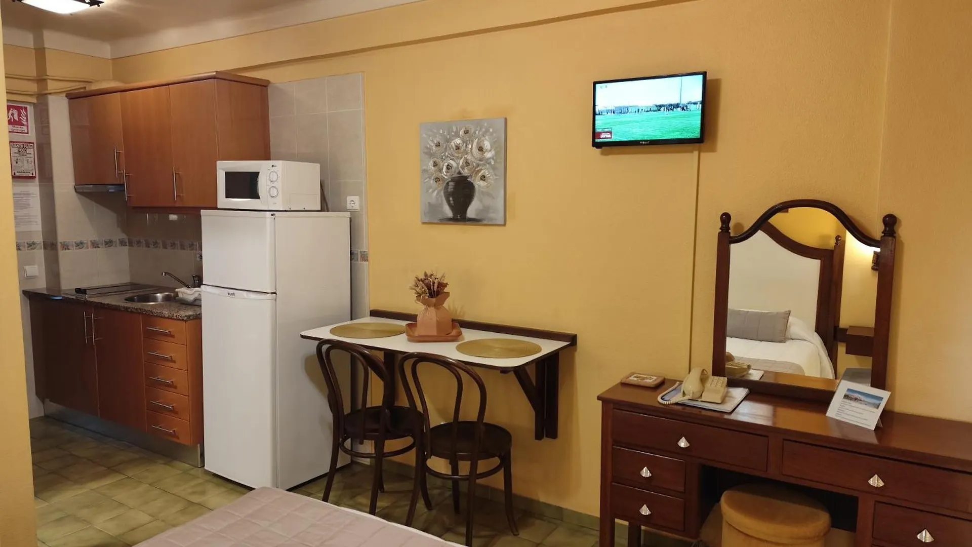 Apartamentos Turisticos Praia Grande Ferragudo