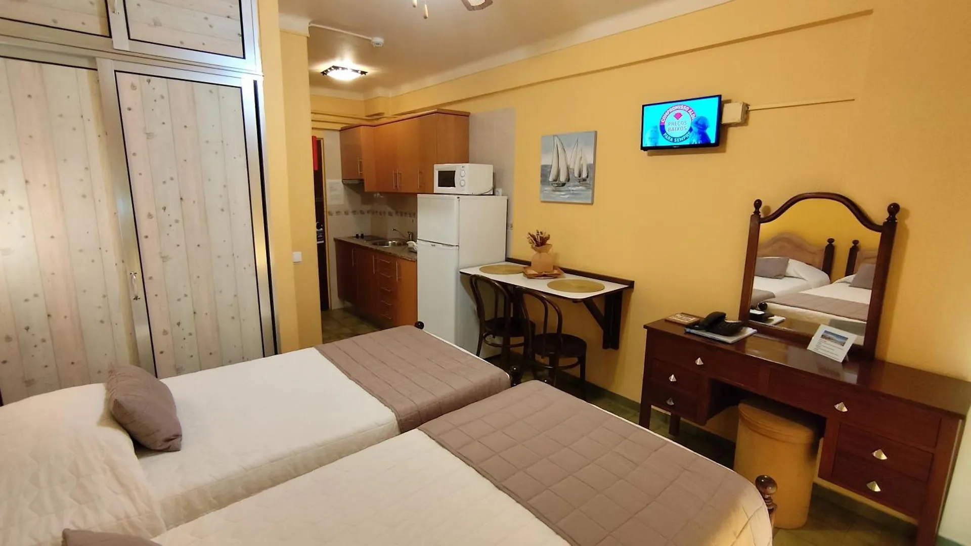 Apartamentos Turisticos Praia Grande Ferragudo  Apartment Ferragudo (Faro)